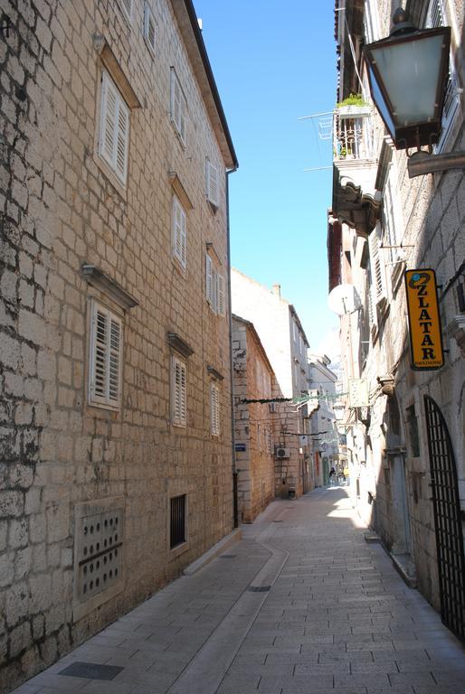 Apartment Optimist Makarska Ruang foto