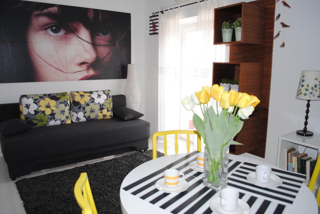 Apartment Optimist Makarska Ruang foto