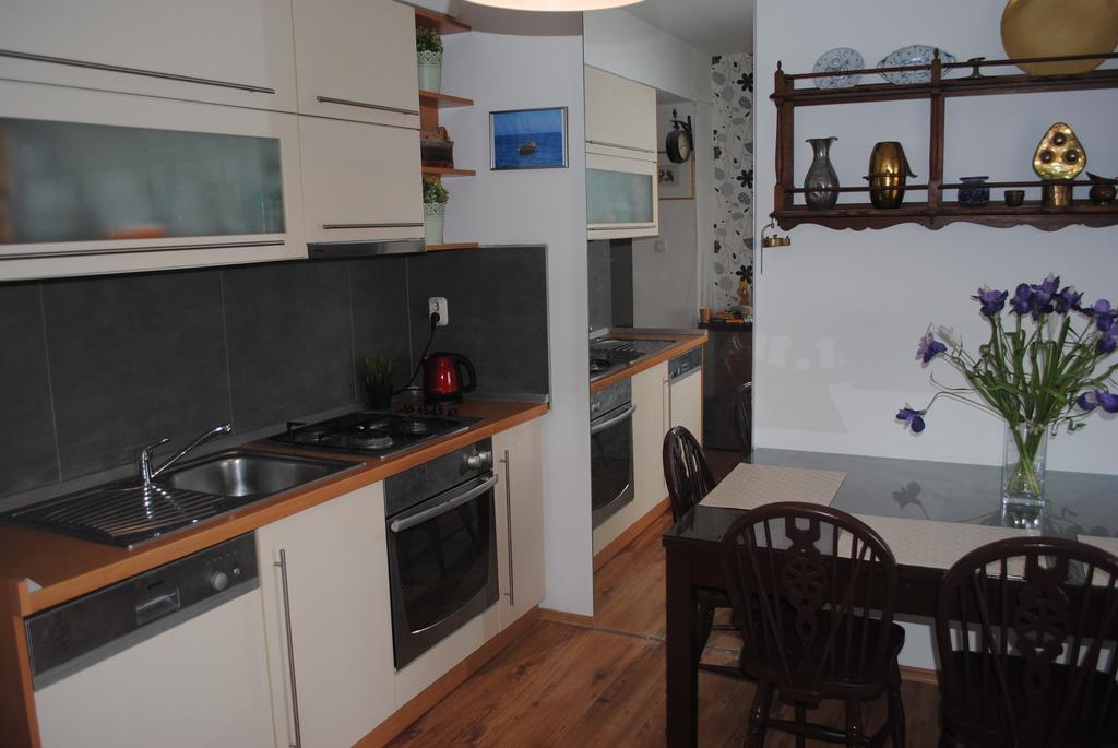 Apartment Optimist Makarska Ruang foto